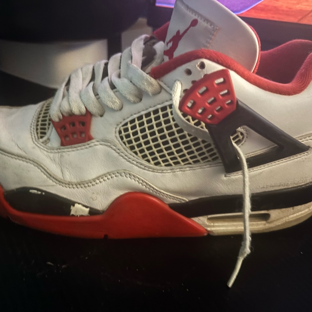 Air Jordan Retro 4 White Red Black Sneakers